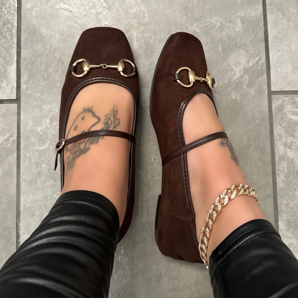 NEW Elegant Brown Faux Suede Flats